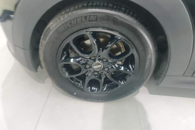 Used MINI 2014 1.5T COOPER Fun Exterior 4