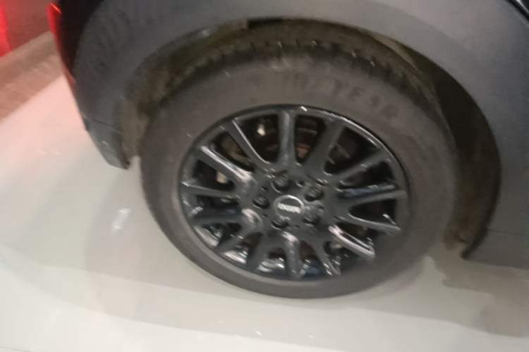 Used MINI 2014 1.5T COOPER Fun Exterior 5