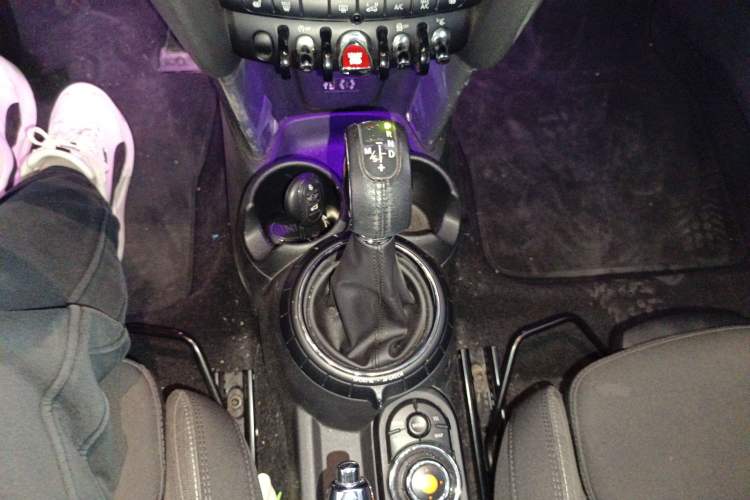 Used MINI 2014 1.5T COOPER Excitement Gear Lever
