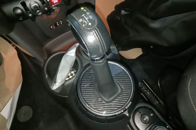 Used MINI 2014 1.5T COOPER Fun Gear Lever