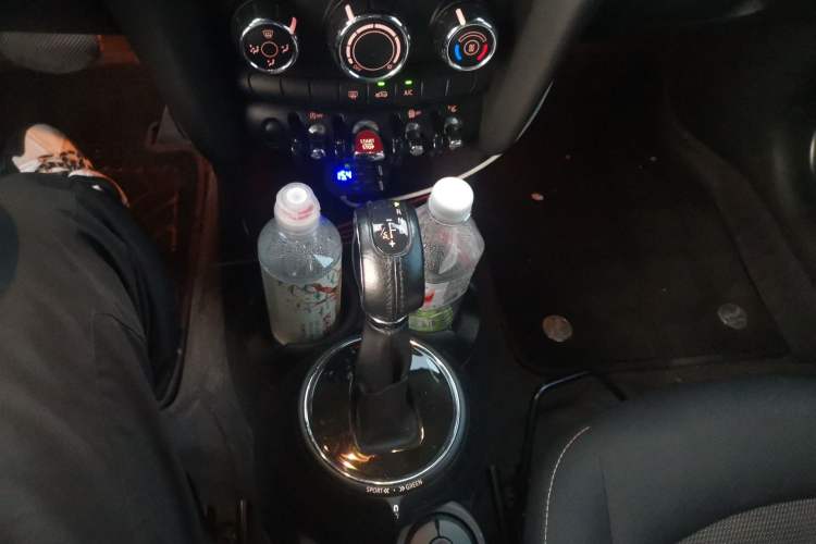 Used MINI 2014 1.5T COOPER Fun Gear Lever