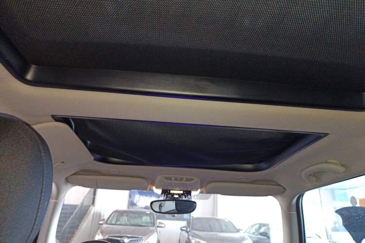 Used MINI 2014 1.5T COOPER Excitement Headliner