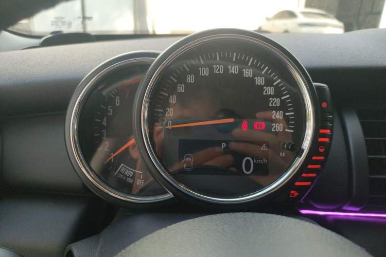 Used MINI 2014 1.2T ONE Instrument Cluster