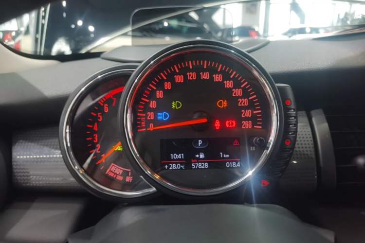 Used MINI 2014 1.5T COOPER Fun Instrument Cluster
