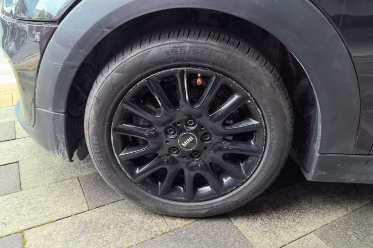 Used MINI 2014 1.5T COOPER Fun Left Front Wheel Hub