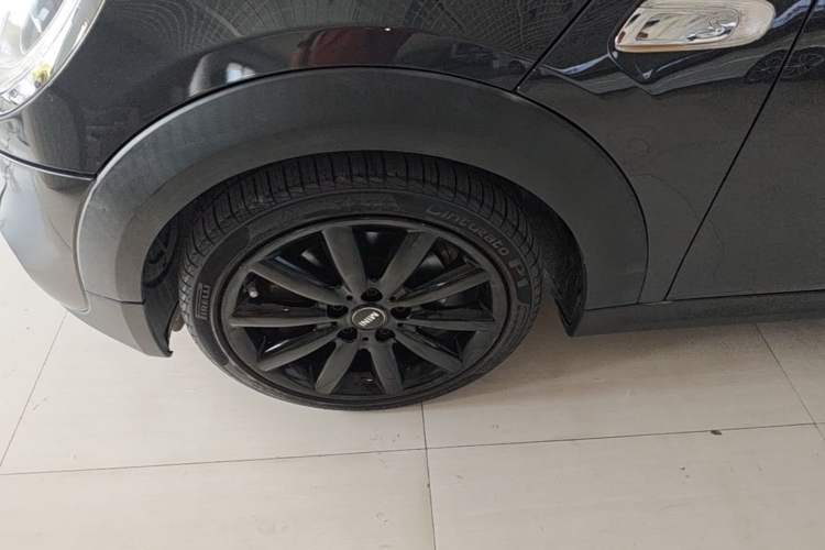 Used MINI 2014 2.0T COOPER S Fun Left Front Wheel Hub