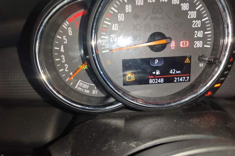 Used MINI 2014 1.5T COOPER Fun Odometer Close Up