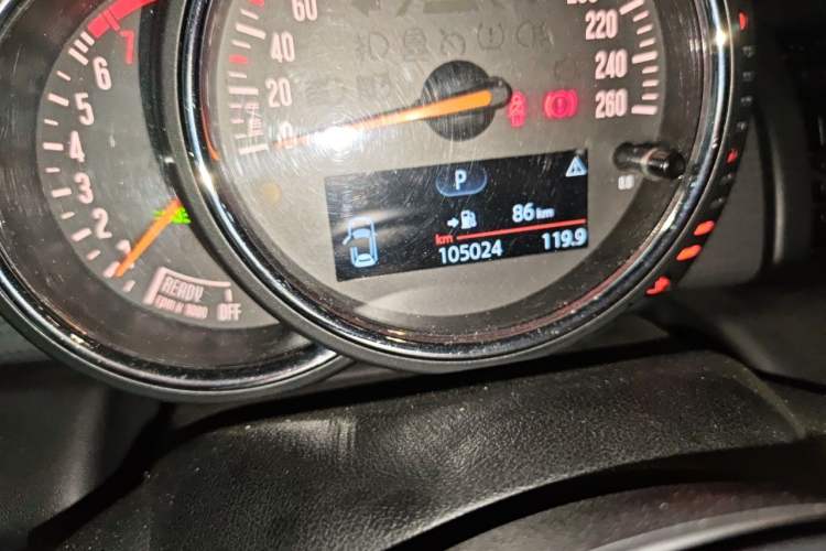 Used MINI 2014 1.5T COOPER Fun Odometer Close Up