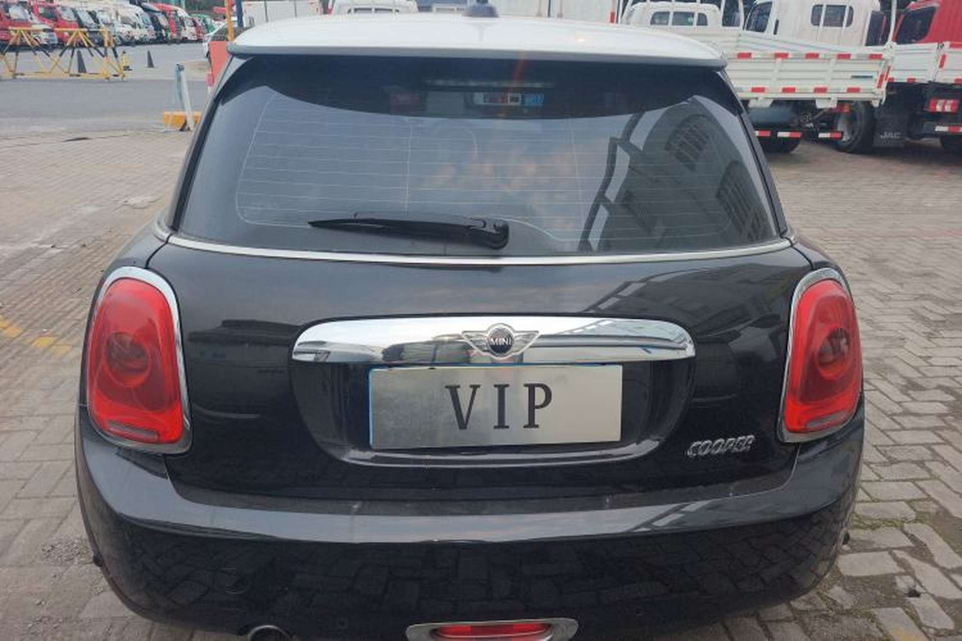 Used MINI 2014 1.5T COOPER Fun Rear