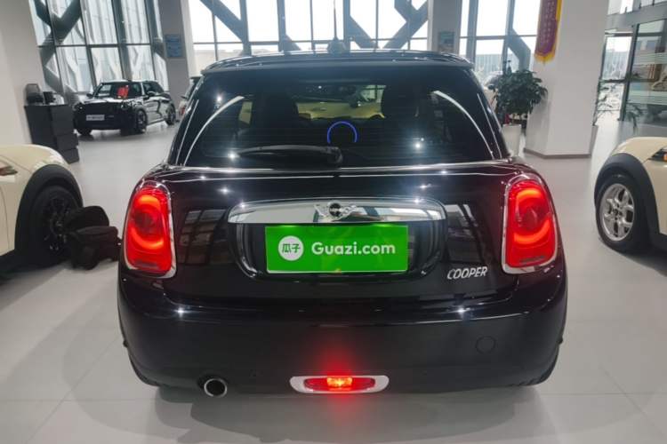 Used MINI 2014 1.5T COOPER Fun Rear