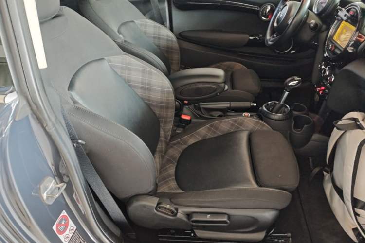 Used MINI 2014 2.0T COOPER S Fun Right Front Seat