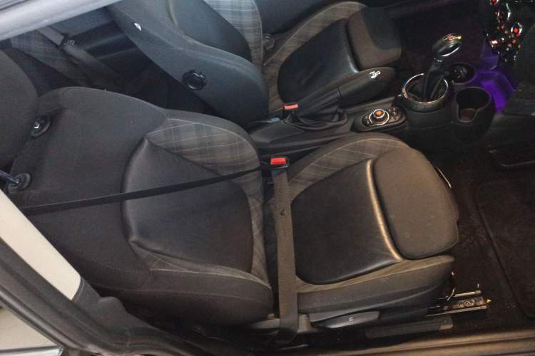 Used MINI 2014 1.5T COOPER Excitement Right Front Seat