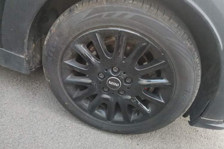 Used MINI 2014 1.5T COOPER Fun Right Front Wheel Hub
