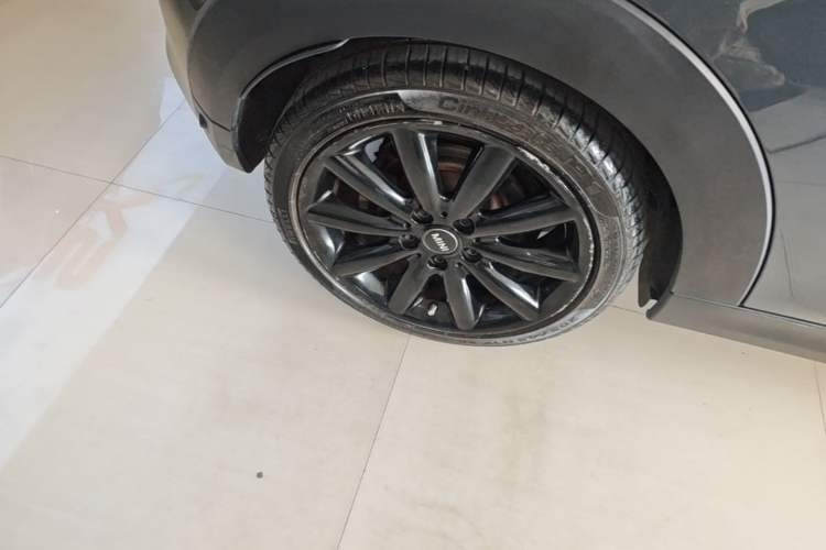 Used MINI 2014 2.0T COOPER S Fun Right Rear Wheel Hub