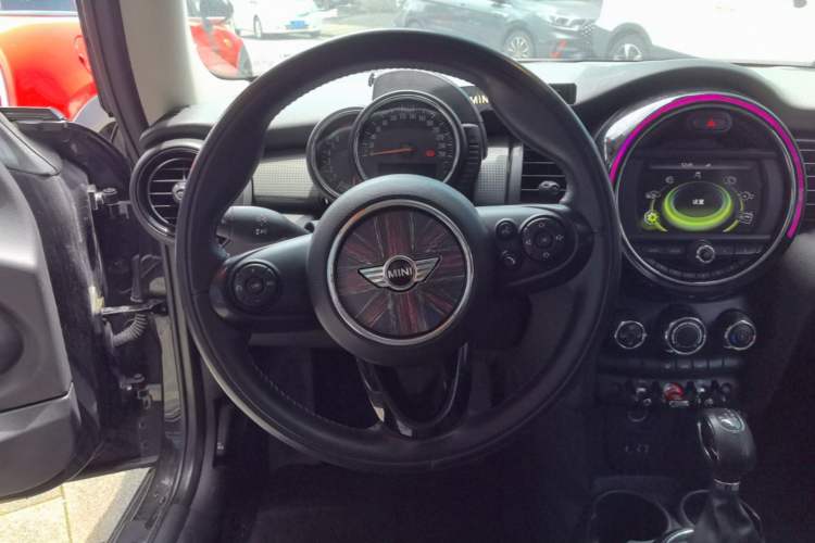 Used MINI 2014 1.5T COOPER Fun Steering Wheel
