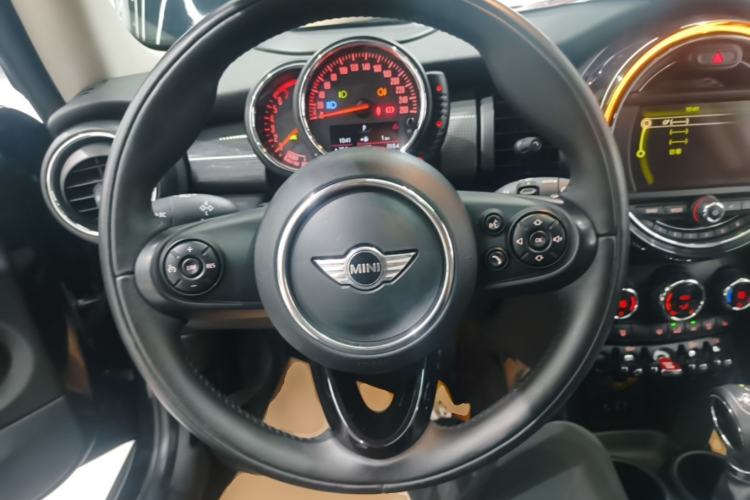 Used MINI 2014 1.5T COOPER Fun Steering Wheel