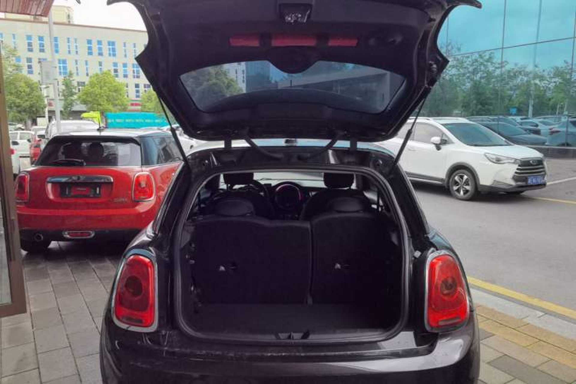 Used MINI 2014 1.5T COOPER Fun Trunk