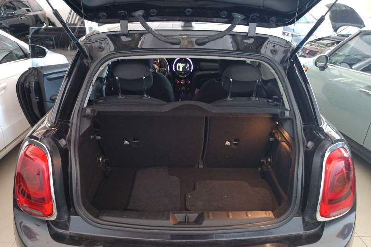 Used MINI 2014 1.5T COOPER Excitement Trunk