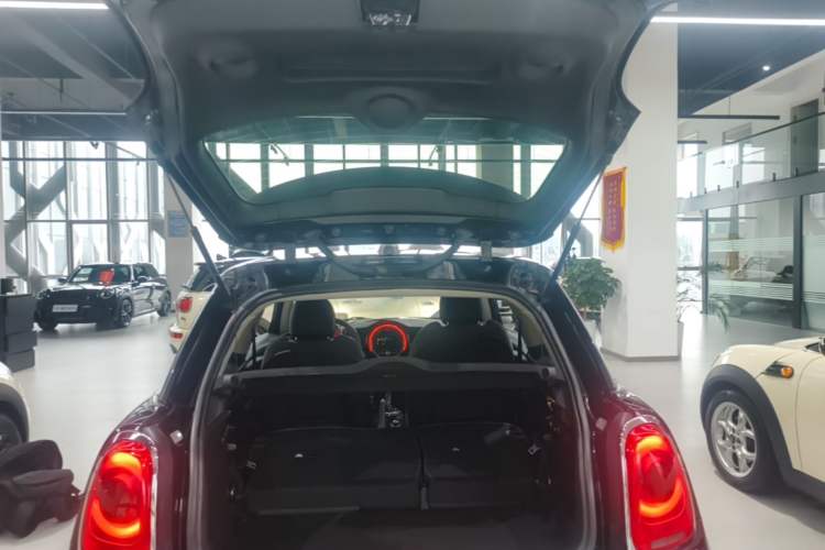 Used MINI 2014 1.5T COOPER Fun Trunk