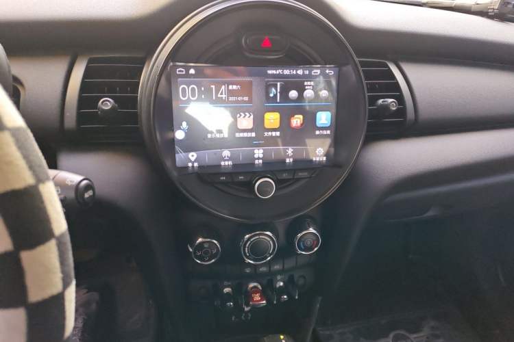 Used MINI 2014 1.2T ONE+ Audio And AC Panel