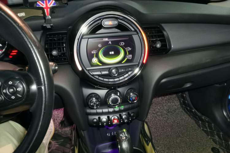 Used MINI 2014 1.5T COOPER Fun Audio And AC Panel