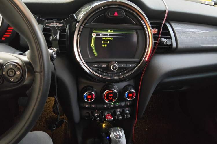 Used MINI 2014 1.5T COOPER Excitement Audio And AC Panel