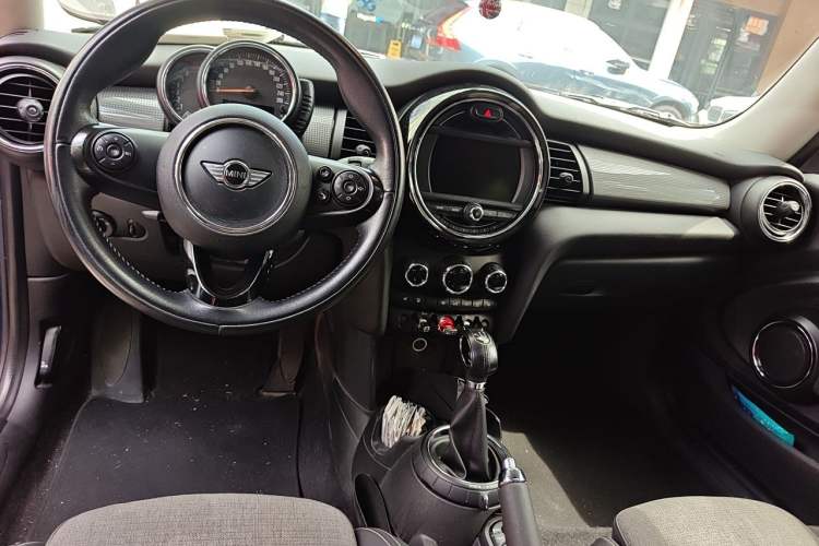 Used MINI 2014 1.5T COOPER Excitement Center Console