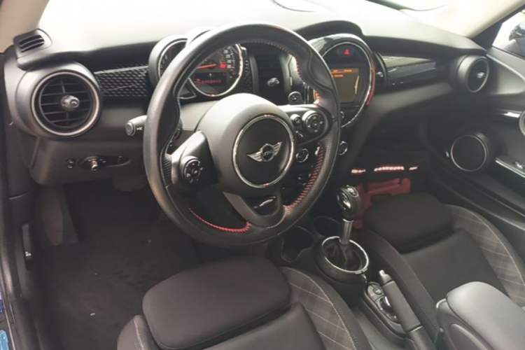 Used MINI 2014 2.0T COOPER S Fun Center Console