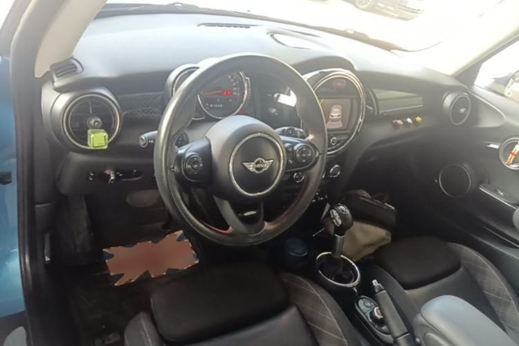 Used MINI 2014 2.0T COOPER S Fun Center Console