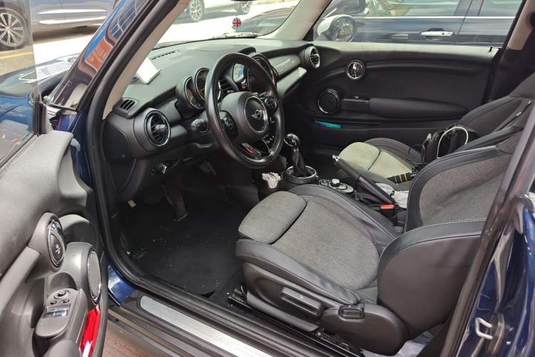 Used MINI 2014 1.5T COOPER Excitement Driver Seat