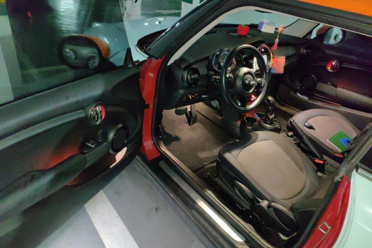 Used MINI 2014 1.5T COOPER Fun Driver Seat
