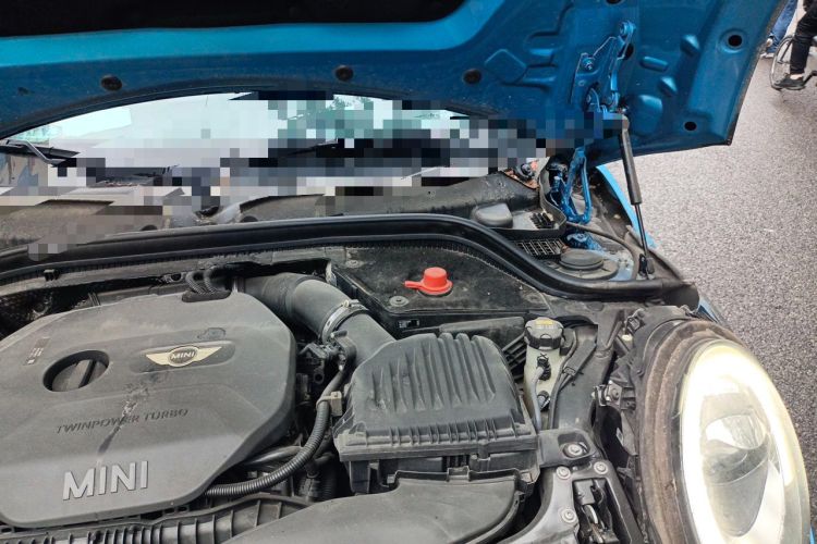 Used MINI 2014 2.0T COOPER S Fun Engine Bay Left