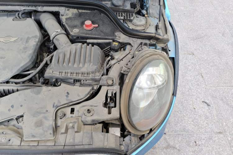 Used MINI 2014 1.2T ONE+ Engine Bay Left