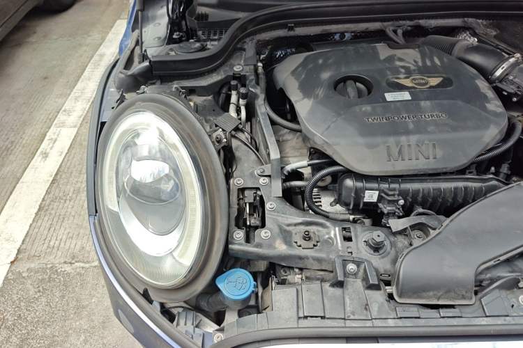 Used MINI 2014 1.5T COOPER Excitement Engine Bay Right