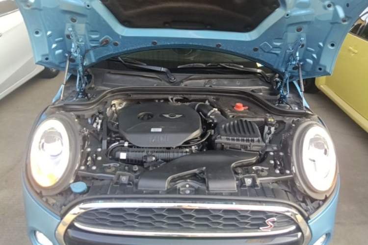 Used MINI 2014 2.0T COOPER S Fun Engine Bay