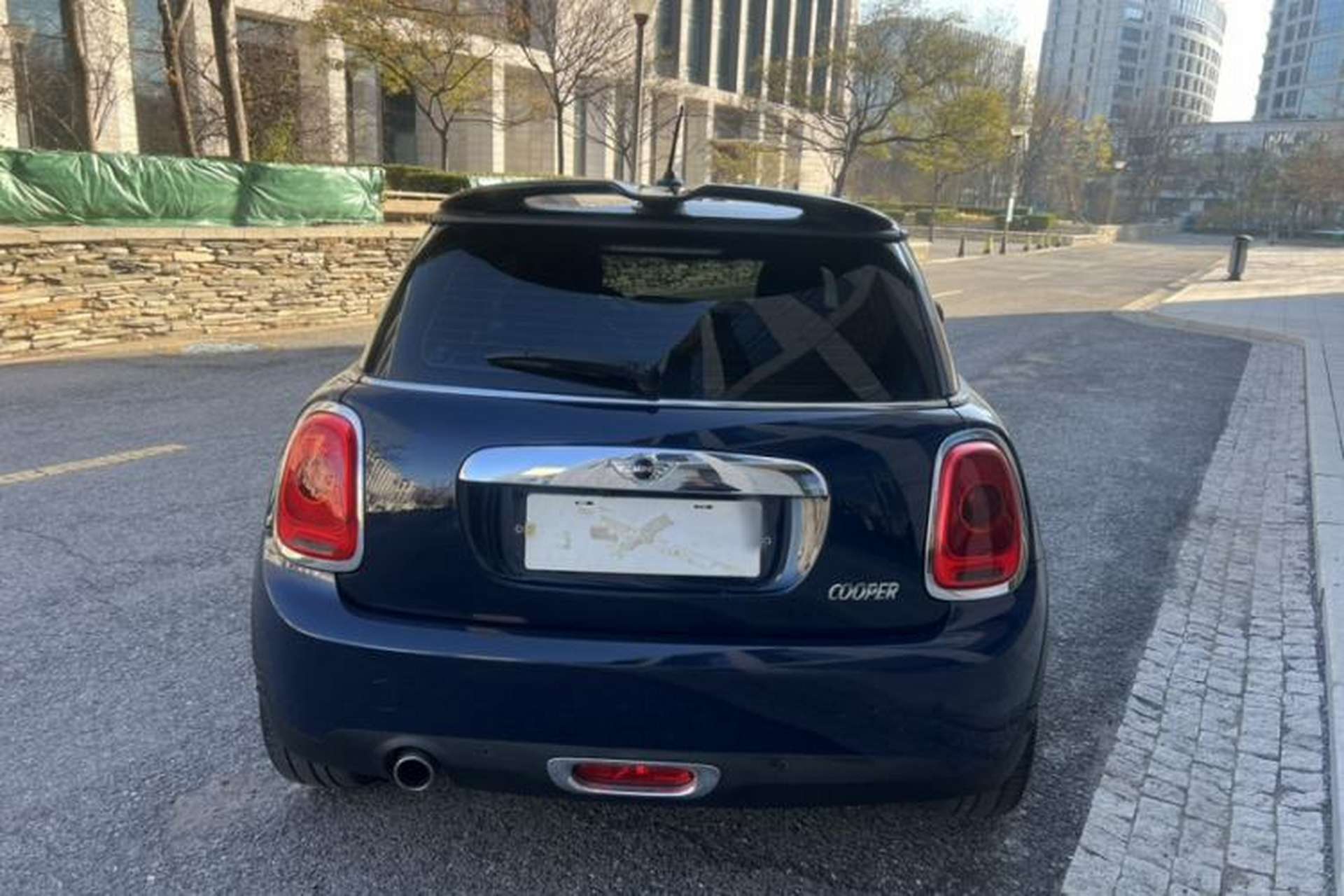 Used MINI 2014 1.5T COOPER Fun Exterior 1