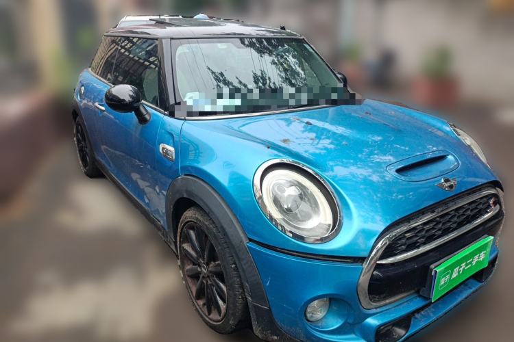Used MINI 2014 2.0T COOPER S Fun Front Right 45 Deg
