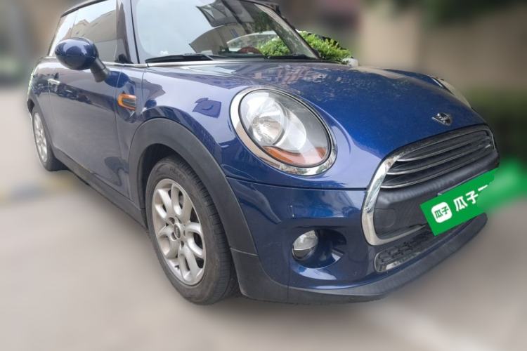 Used MINI 2014 1.2T ONE+ Front Right 45 Deg