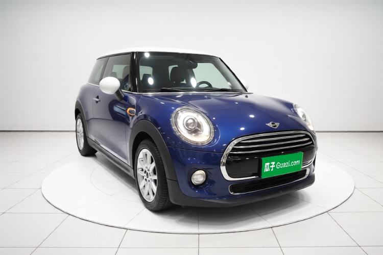 Used MINI 2014 1.5T COOPER Fun Front Right 45 Deg