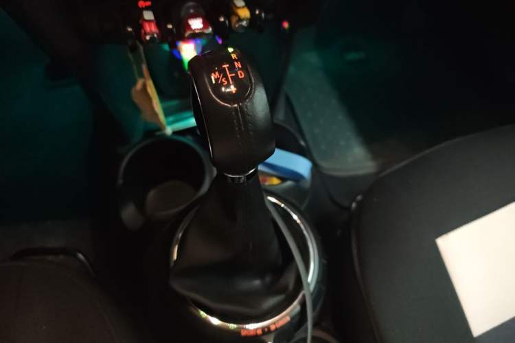 Used MINI 2014 1.5T COOPER Fun Gear Lever
