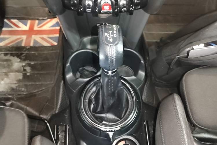 Used MINI 2014 1.5T COOPER Excitement Gear Lever
