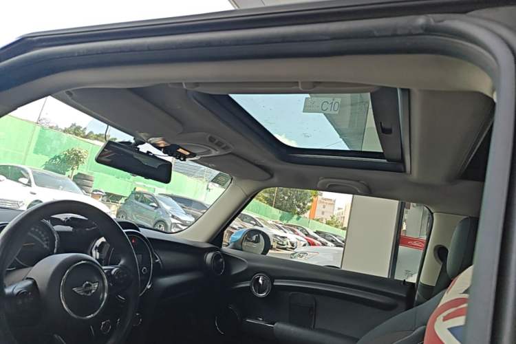 Used MINI 2014 1.2T ONE+ Headliner