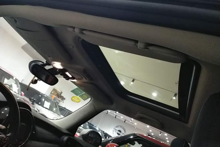 Used MINI 2014 1.5T COOPER Fun Headliner