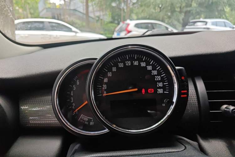 Used MINI 2014 1.5T COOPER Fun Instrument Cluster