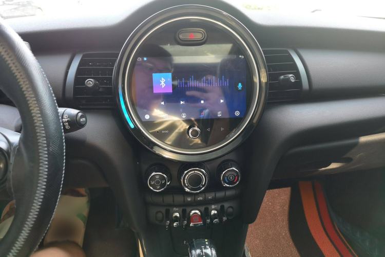 Used MINI 2014 1.2T ONE+ Interior 5