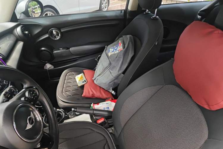 Used MINI 2014 1.5T COOPER Fun Left Front Seat