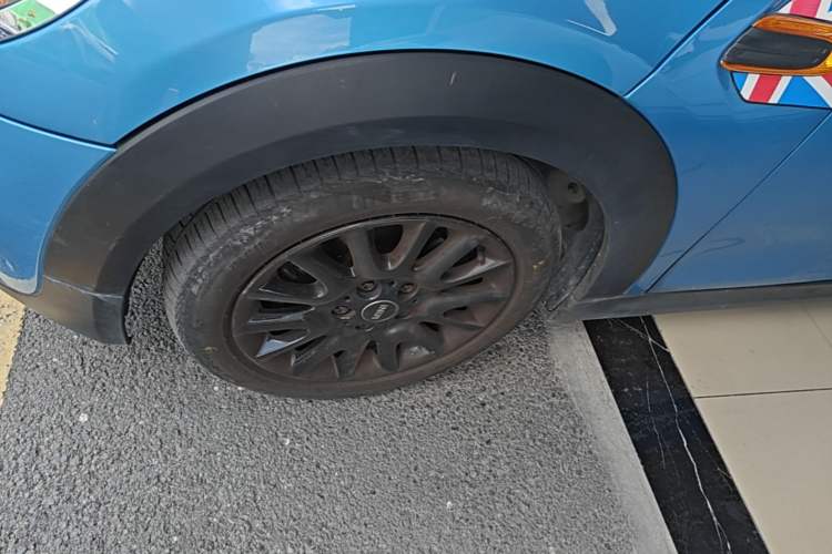 Used MINI 2014 1.2T ONE+ Left Front Wheel Hub