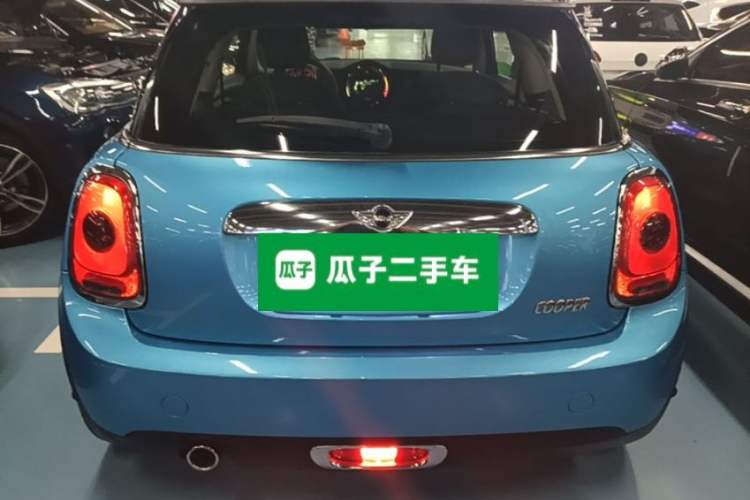 Used MINI 2014 1.5T COOPER Fun Rear