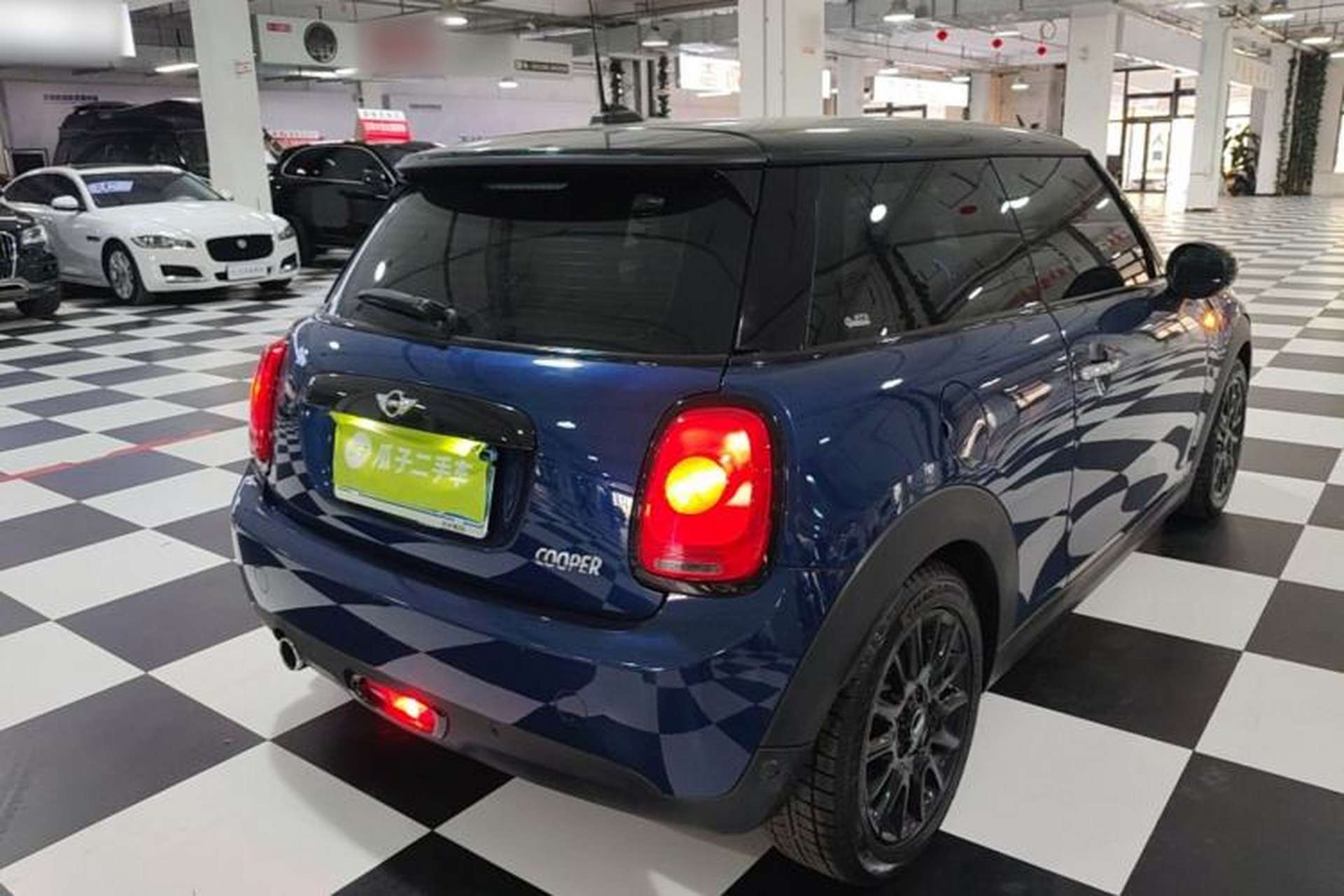 Used MINI 2014 1.5T COOPER Fun Rear Right 45 Deg