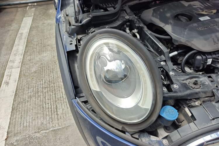 Used MINI 2014 1.5T COOPER Excitement Right Front Headlight